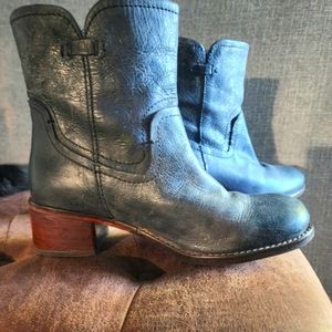 DIBA True Distressed Leather Booties Size 8.5